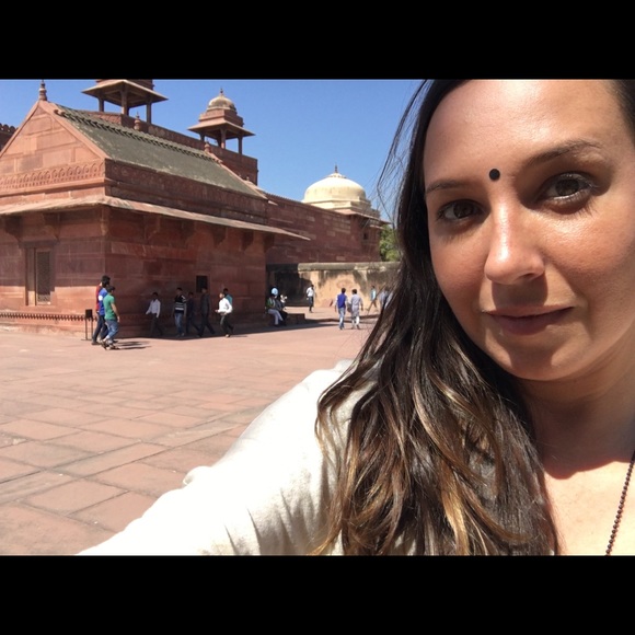 Meet your Posher, Elle - Picture 7 of 8